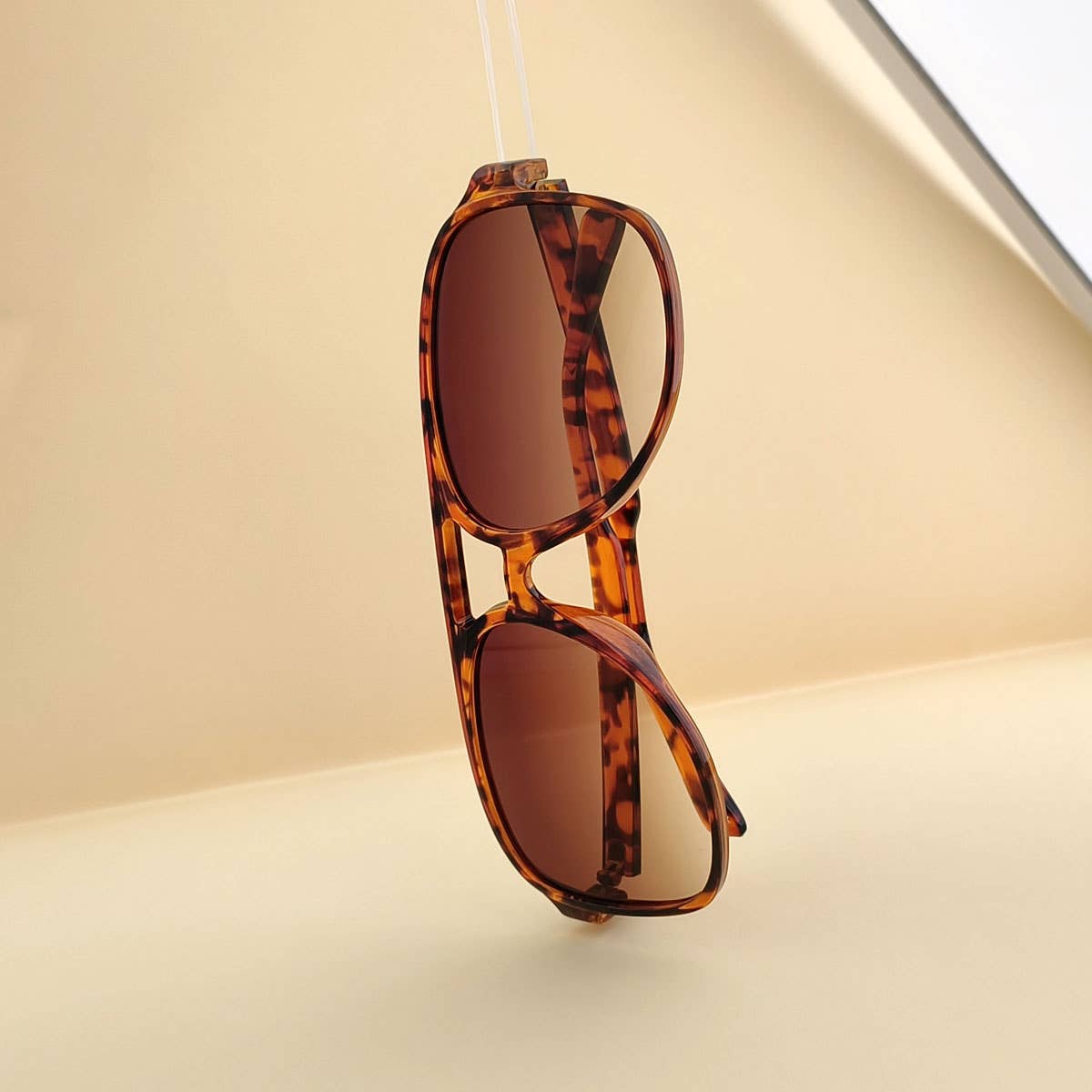 Vintage Double Bridge Aviator Sunglasses_CWASG0113: LEOPARD / (OS) 1