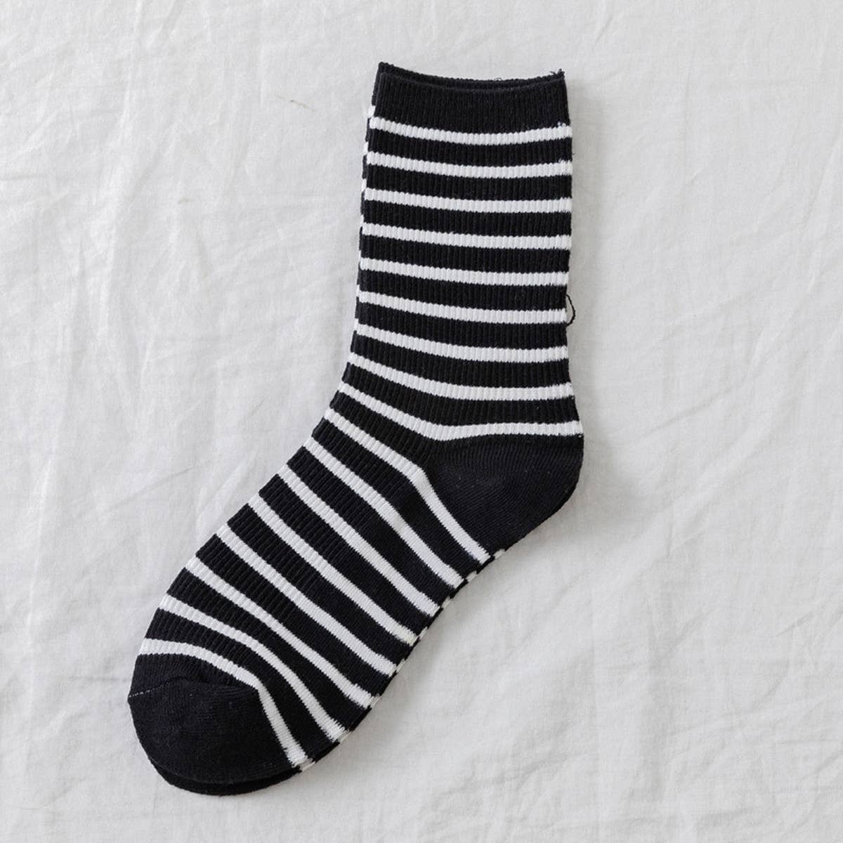 WOMEN NEW STRIPED CUTE BREATHABLE PILE SOCKS_CWMS0470: Green / (OS) 5