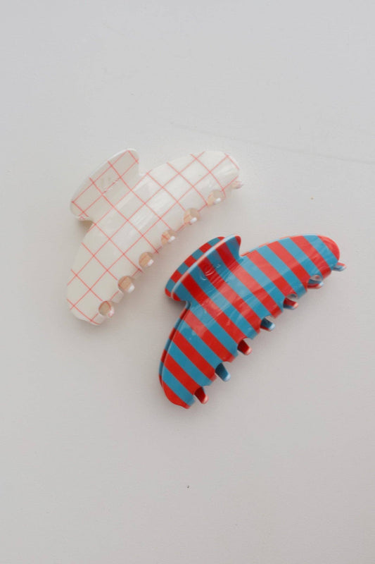 AMERICA'S SWEETHEART CLAW (2 PATTERNS): RED STRIPED