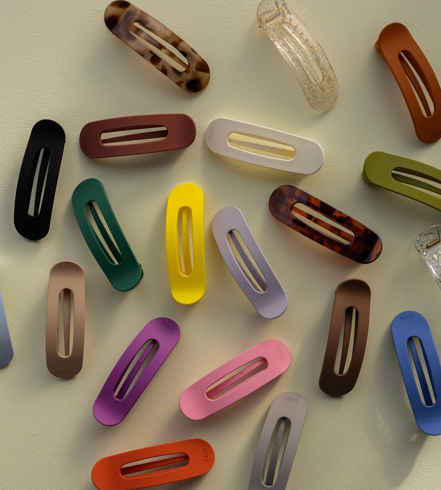 LAY DOWN CLAWS ( 19 COLORS ): SPRING GREEN