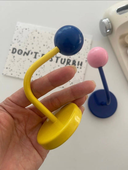 Color Block Magnetic Hook for Bags, Clothes and Hats: Yellow and Blue